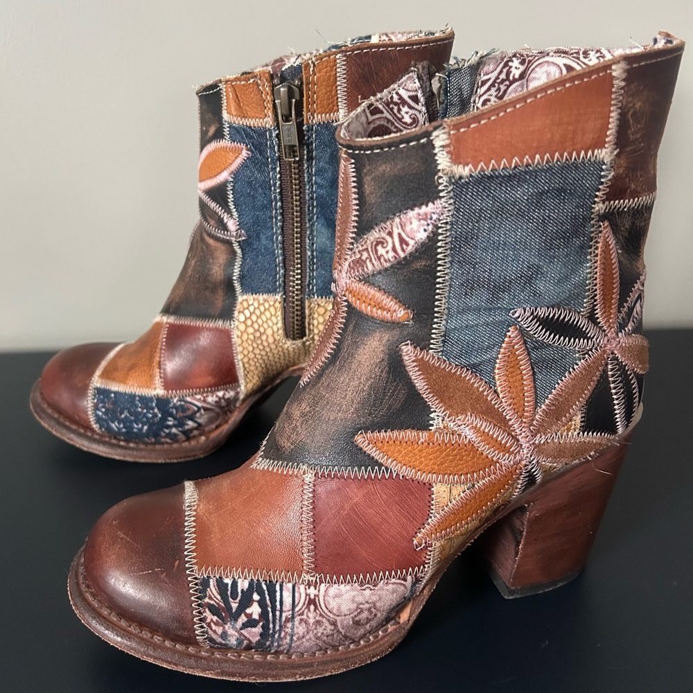 **SOLD**RARE Freebird by Steven Petal Flower Ankle Boot size 6